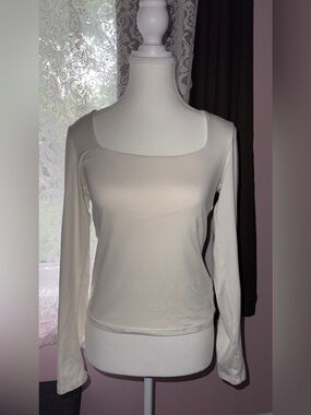 H&M white top